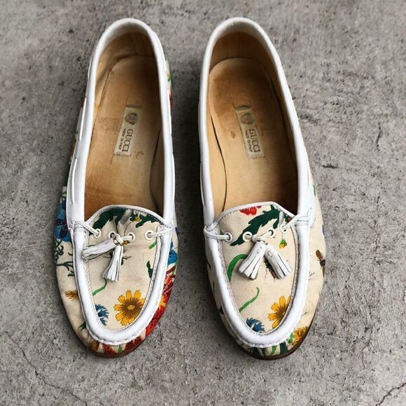 Rare Gucci Flats   - Picture 1 of 9
